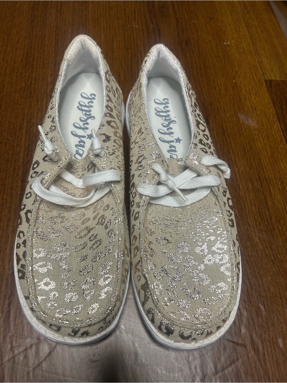 Gypsy Jazz Women's Metallic Leopard Moccasins in Beige and White
